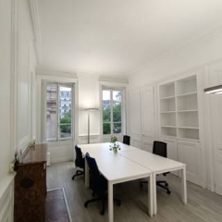 Bureau privé 20 m² 5 postes Location bureau Rue de la Bourse Lyon 69002 - photo 3
